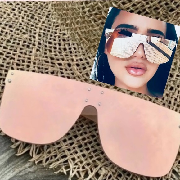 THE FRENCH CONNECTION🕶BRIGHT PINK MIRROR SUNNIES-NEW - Picture 1 of 10